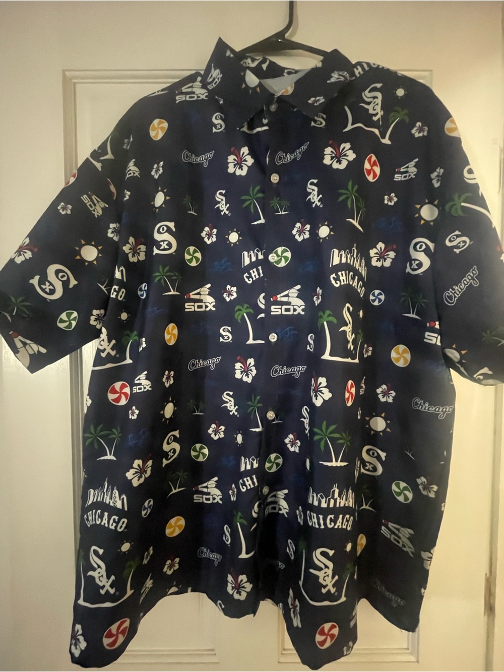 XL Chicago White Sox x Beggars Pizza Colab Hawaiian Button Up Shirt